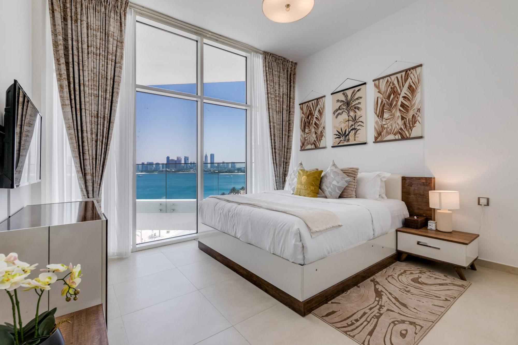 Luxury Azizi Mina Beachfront Apartments Дубай Екстериор снимка